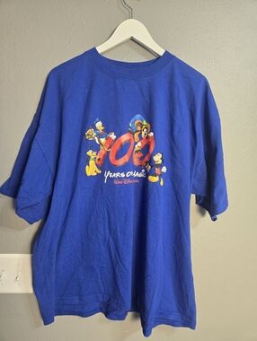 Vintage Disney 100 Years Of Magic Tshirt Size XL